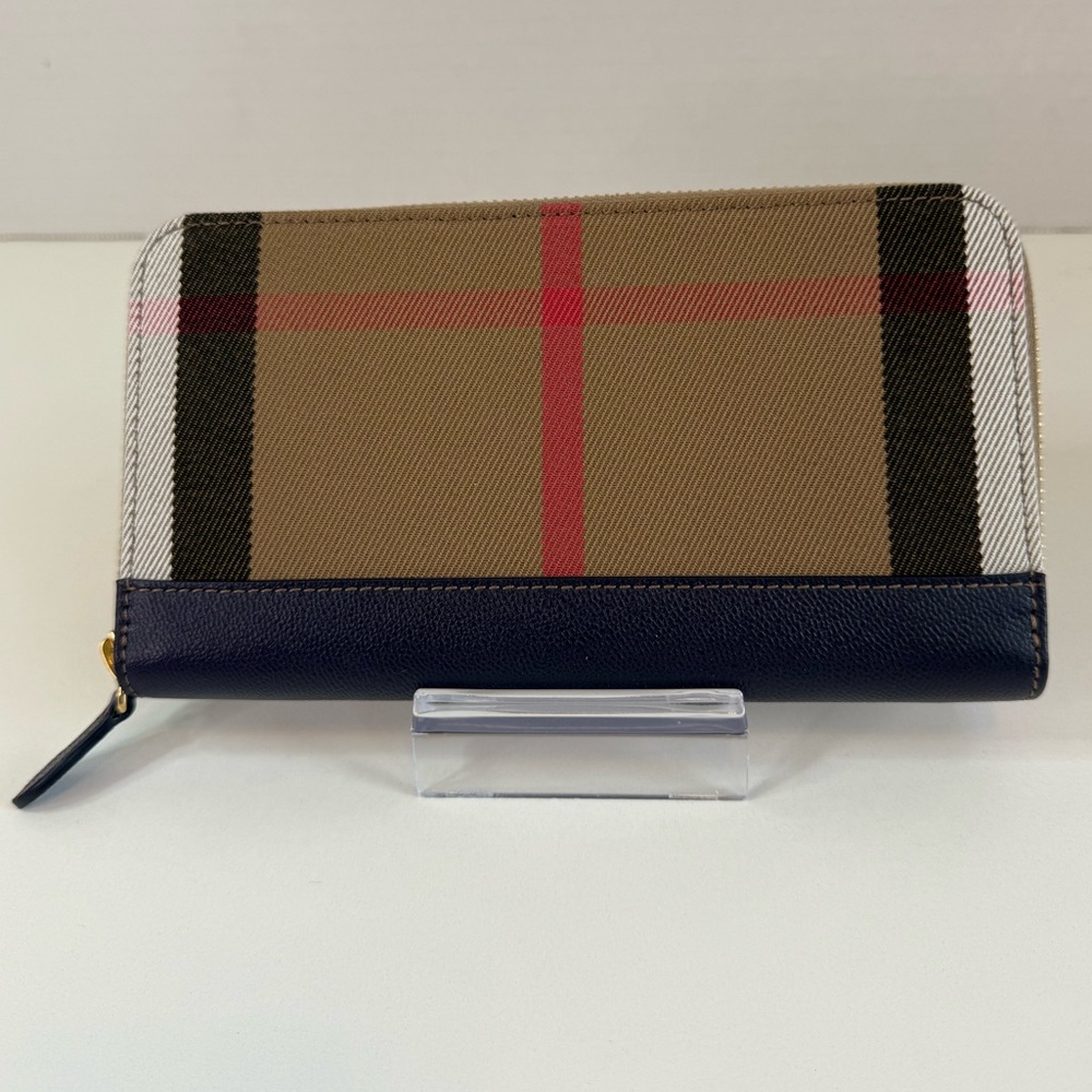 Burberry Large Zip Around Wallet NWT